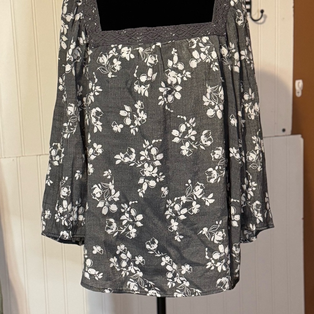 Square-Neck Floral Peasant Top in Charcoal Gray Sz xxl